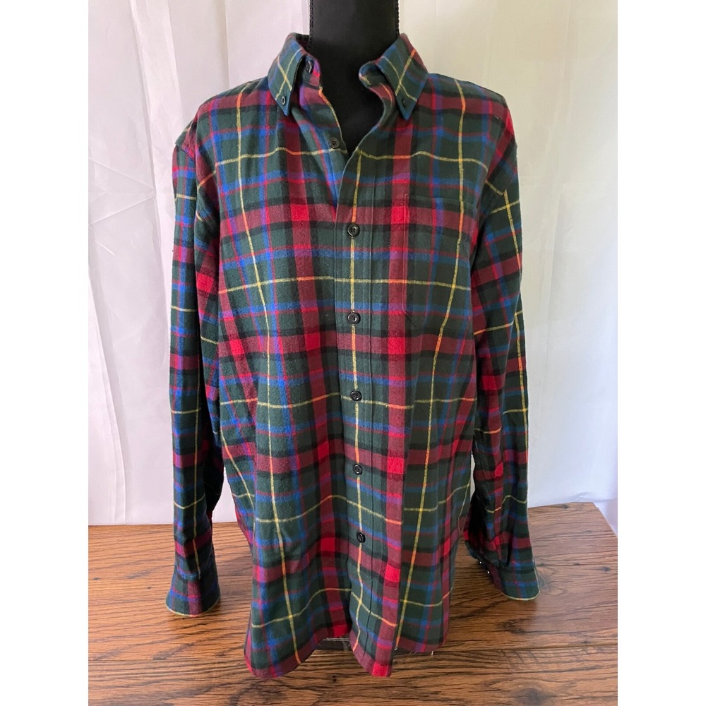 L.L. BEAN Flannel Shirt Plaid Long Sleeve Button-Up Size‎ M Unisex Cozy Classic